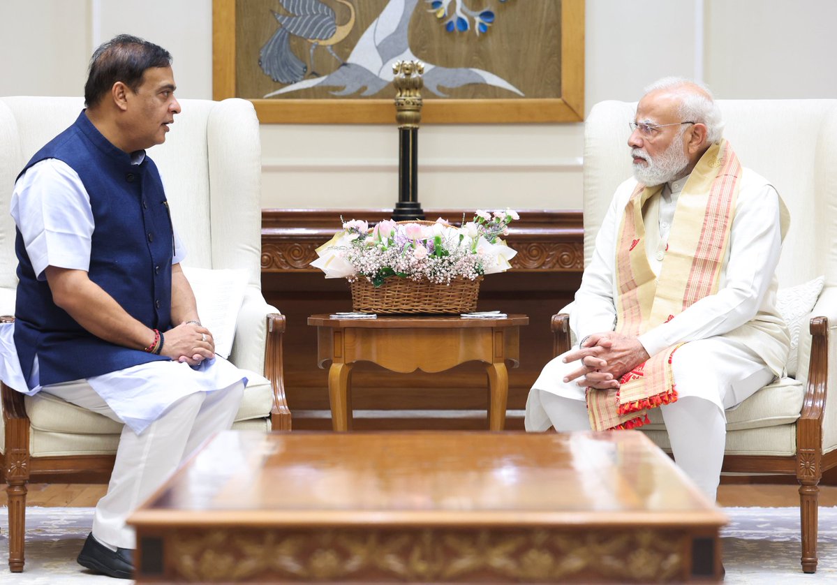 PMO India tweet media