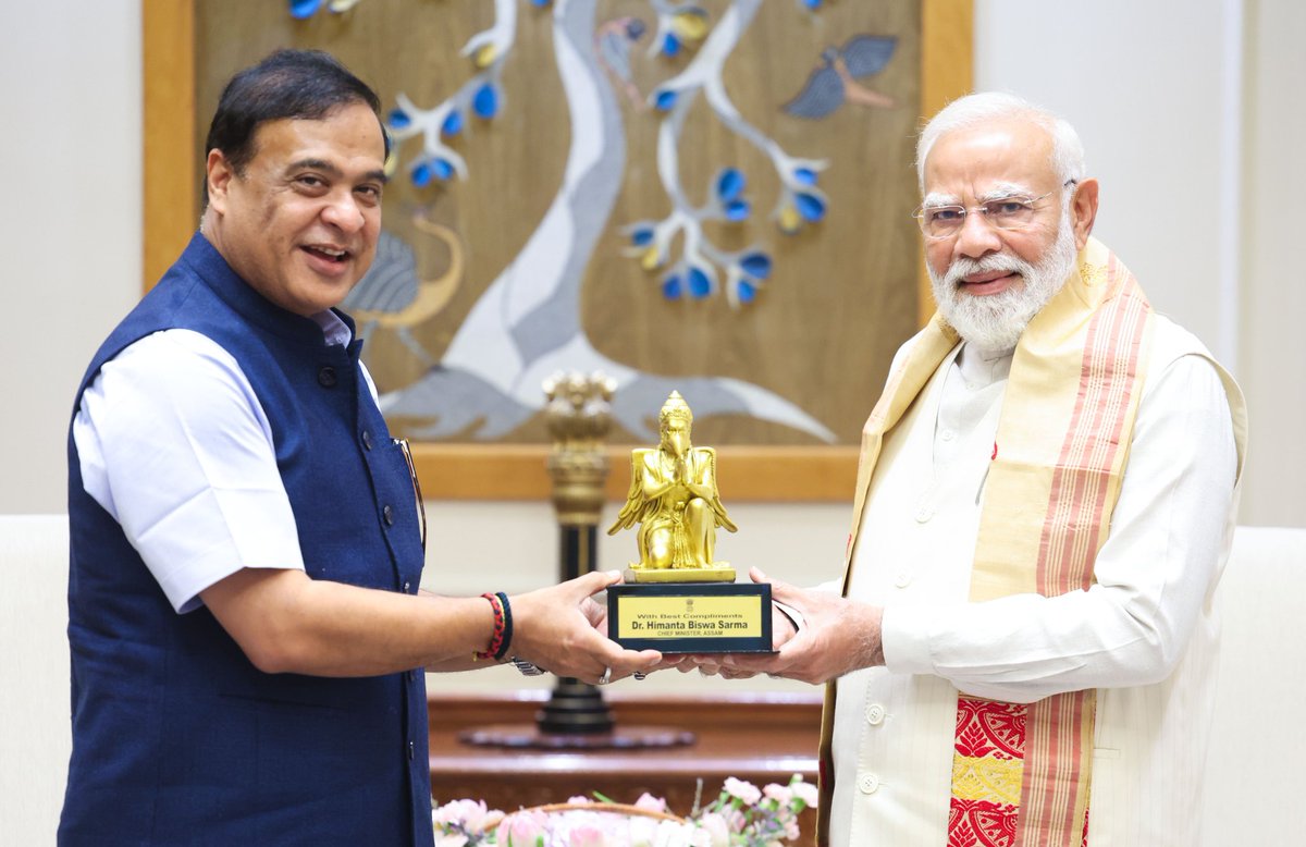 PMO India tweet media