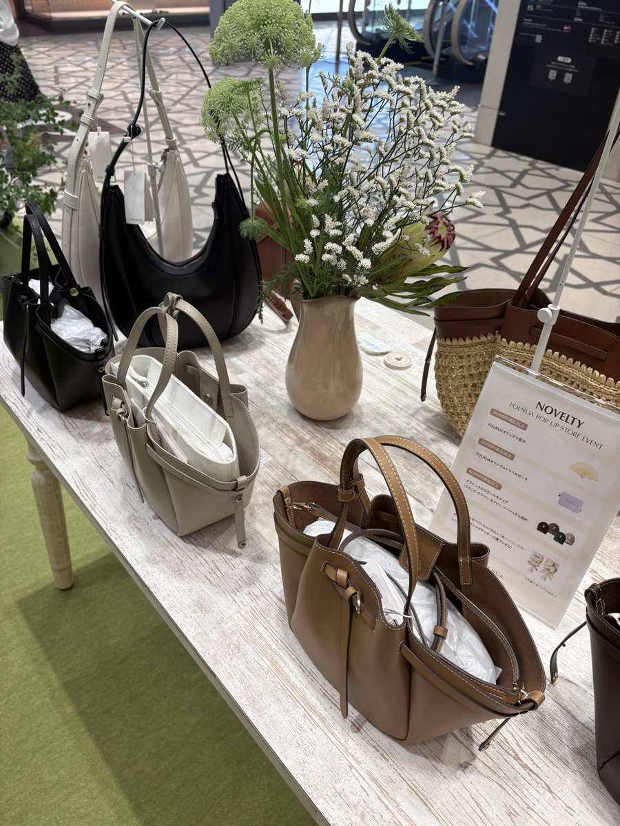 kipikminchan's tweet photo. 気になってた韓国のブランド
FOLNUAのpop up立ち寄ってきた👜₊⊹
バッグが有名なブランドだけど、個人的に見たかったアパレルも置いてあって嬉しかった~🤍
Anthosシリーズやっぱり可愛い!🥺
#FOLNUA https://t.co/yI4Ok0ARJX
