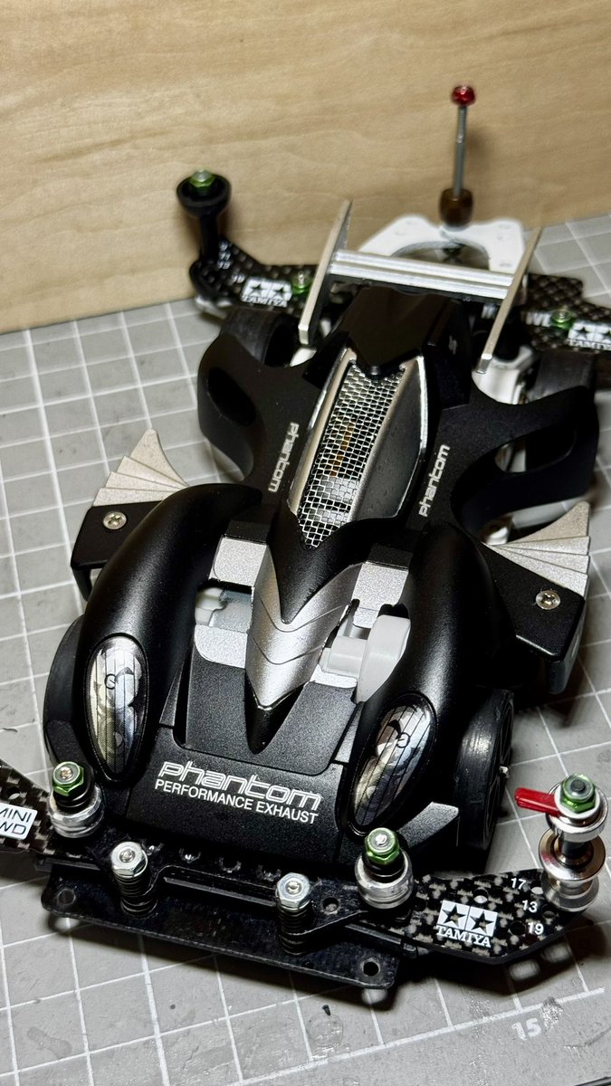 nicom_dj's tweet photo. @empe0317 FF外から失礼します。
レツゴー世代のリターンレーサーでやはりフルカウルが至高です！

#ミニ四駆 https://t.co/Kyca0mMi2m