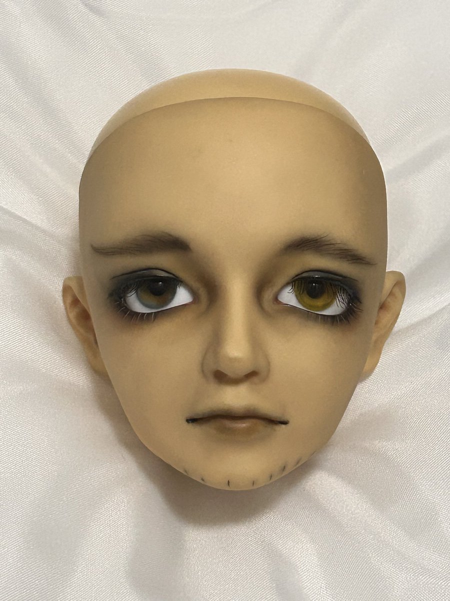 r_k_riC's tweet photo. 【お譲り��岡田以蔵 キャラド
思い入れがあるので大切にしていただける方にお譲りしたいです。

⚠️ヘッドボディともに10年以上は経過しており、それなりに黄変しています。
⚠️素人メイクのためそれに伴う汚れなどあります(ウィッグで隠れます)
道具一式手放してしまったのでお直しは出来かねます。↓続 https://t.co/Qqu9okh5z3