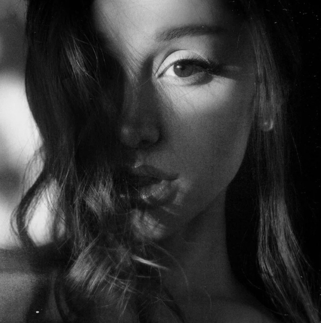 thearianaarmy ꕤ tweet media