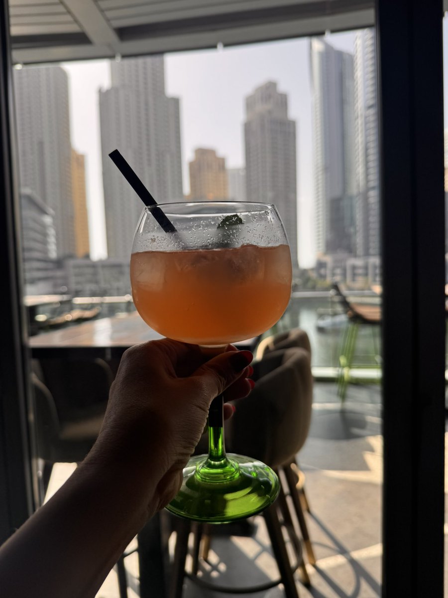 FeeBelle's tweet photo. Cheers to LIFE #Dubai https://t.co/ghyOw4b2dq