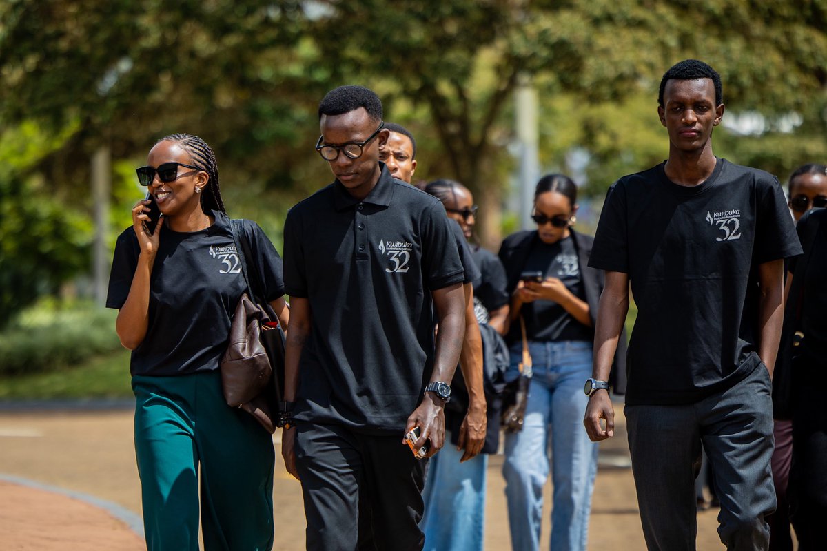 BahoNtaganira's tweet photo. “Uyumunsi muri abatabazi bazamenya u Rwanda rw’uyu munsi ndetse n’urw’ejo.”

~ H.E @FirstLadyRwanda 

#IgihangoCyUrungano
#Kwibuka32 https://t.co/FqPPJq76lE