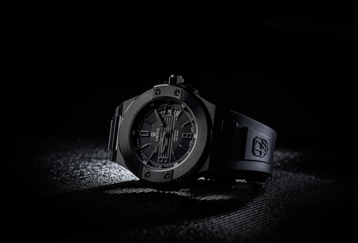 DwissWatch's tweet photo. Year zero of DWISS. 2011. The M1 was the first. 43mm steel, nine parts held by side screws, ETA 2824-2 Elabore, 150 wrists per variant. Then closed. Every watch we made after started here. Sold out, archived. https://t.co/ffZaM3t063 #DWISS #SwissMade #Microbrand #IndieWatchmaking https://t.co/LNtnHvifn0