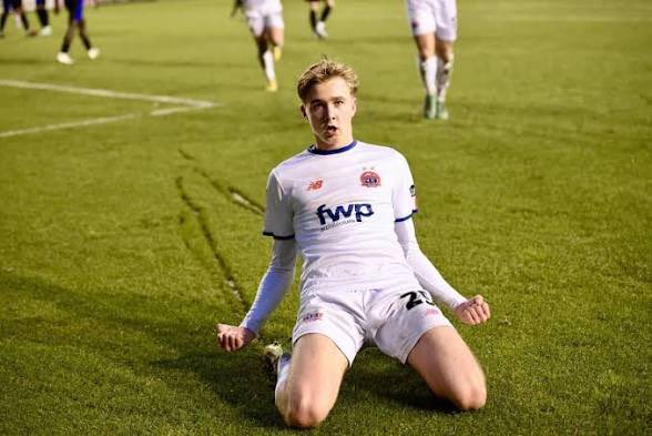 PVFCTransferHub's tweet photo. Port vale are chasing the signature of young bagsman Danny ormerod, a bid has been submitted 👍
#pvfc https://t.co/5QiFMnAoS4
