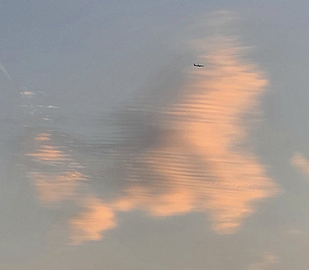 nzkchun's tweet photo. 何この雲
ものすごいらせん状になってた

今日の雲はなんか怖かったなぁ

何事も無いと良いんだけど…

とりあえず備えは見直そう～ https://t.co/epo3cJpWOO