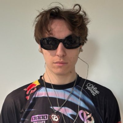 aliayz_'s tweet photo. #NouvellePhotoDeProfil https://t.co/y8BEV1xf1K