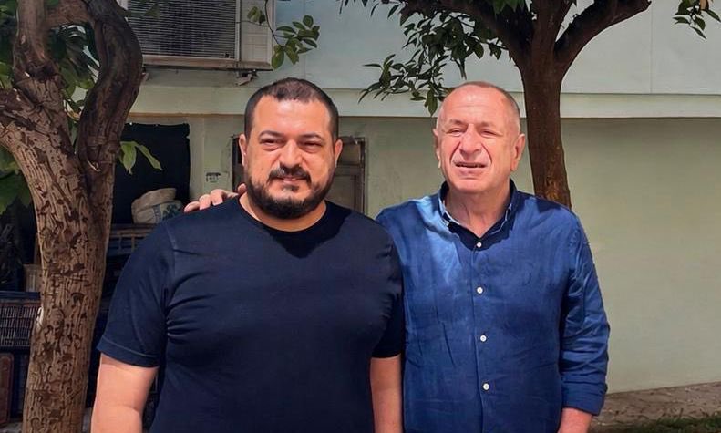 zaferpartisi's tweet photo. Genel Başkanımız Sayın Prof. Dr. Ümit Özdağ, Teşkilat Başkanımız Musa Ertugan ve Genel Başkan Yardımcımız Zekeriya Mete, bir süre önce Zafer Partisi'ne katılarak mücadelemize büyük destek veren ve bu süreçte geçirdiği kalp krizi sonrası hayatını kaybeden Alanya İlçe Başkanımız Alper Arıkan'ın kabrini ziyaret ederek dua etti.

Genel Başkanımız Sayın Prof. Dr. Ümit Özdağ ve Genel Başkan Yardımcılarımız merhum Alper Arıkan'ın kıymetli ailesini de ziyaret ederek taziye dileklerini iletti.