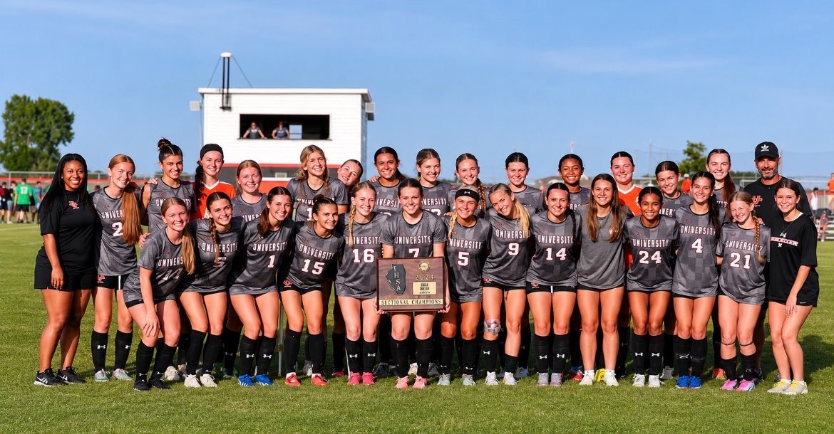 KayleeSpiller's tweet photo. Built For It! 🖤🧡 https://t.co/OZh5awtyZF