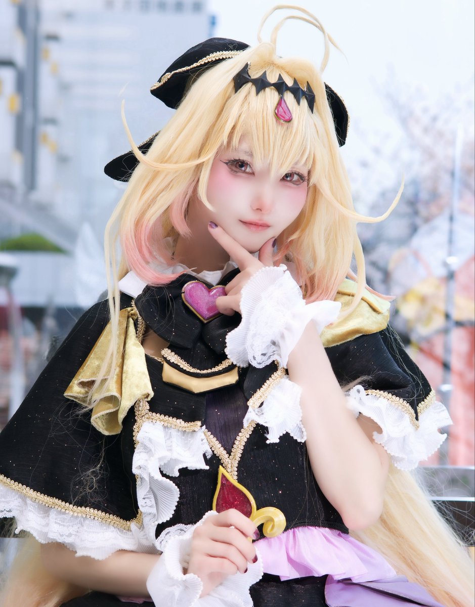 MMiooooTEN's tweet photo. cosplay
←名探偵プリキュア！
キュアアルカナ・シャドウ(16)

名探偵コナン→
宮野志保(18) https://t.co/kK3NrBtWaX