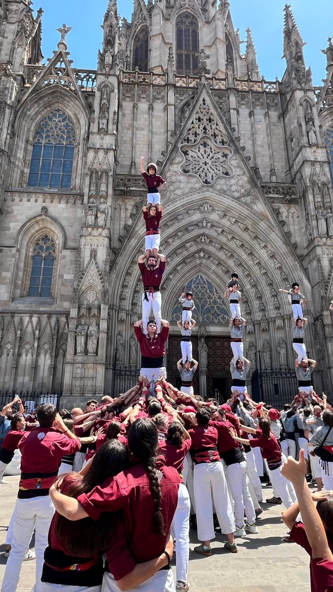CdSarria's tweet photo. Acabem la diada amb el pd5!
Moltes gràcies a les colles i als nostres músics!!! https://t.co/ftp126RcHV