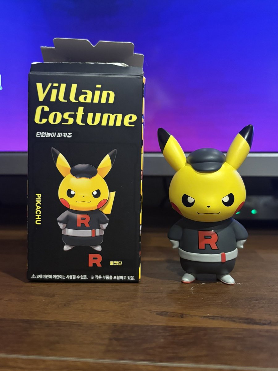 ヴィランコスチューム　ピカチュウ 海外限定？のヴィランコスチュームのピカチュウフィギュア クオリティ高い
