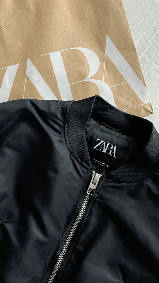 onlyzsabs's tweet photo. pq ninguém ta falando da qualidade impecável que são as jaquetas da zara que tem na shopee 😩✨️ é de uma qualidade SURREAL!!! https://t.co/eL4ubYYszr