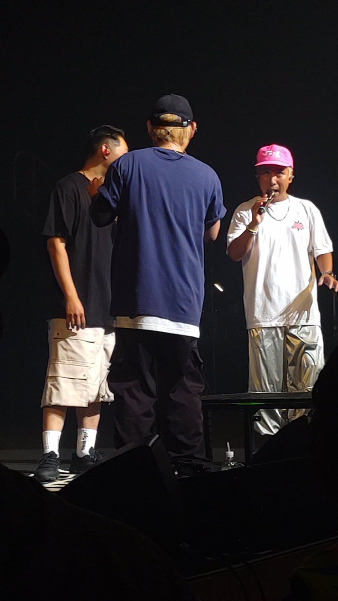 kamonegi0622's tweet photo. 久しぶりのベリーグッドマンのライブ！！

ヒデさん側の2列目だったからめちゃくちゃ近い。。。

いっぱい笑ったしパワー貰った！！

やっぱり最幸すぎるーーー

写真撮影会は緊張したけど嬉しかった！！

#ベリーグッドマン https://t.co/MF670GEw58