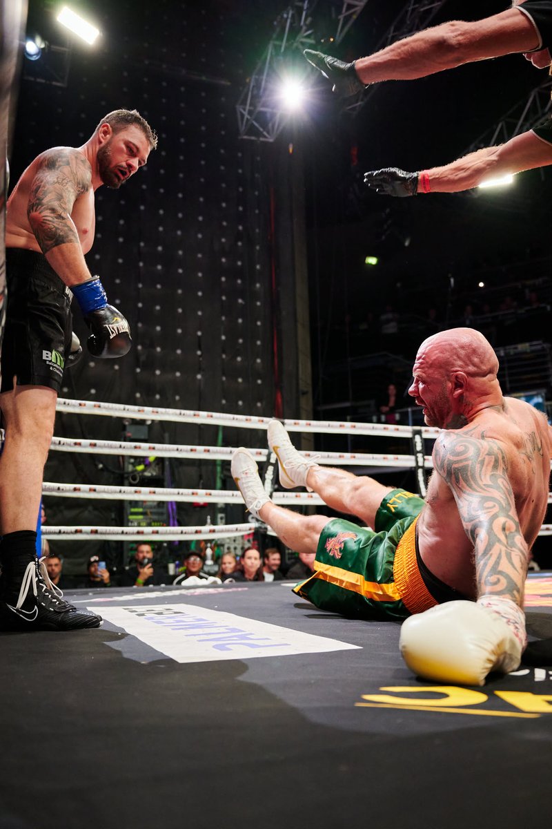 Beau_Denison's tweet photo. The Boxing Truth®: Thunderdome 54 Results: Bazley Shines With Stunning TKO Victory

https://t.co/sGRtOd7BOA

  #Thunderdome54 #DragonFireBoxing #Boxing #PR #BoxingNews #AussieBoxing https://t.co/FrxII8ZHXr