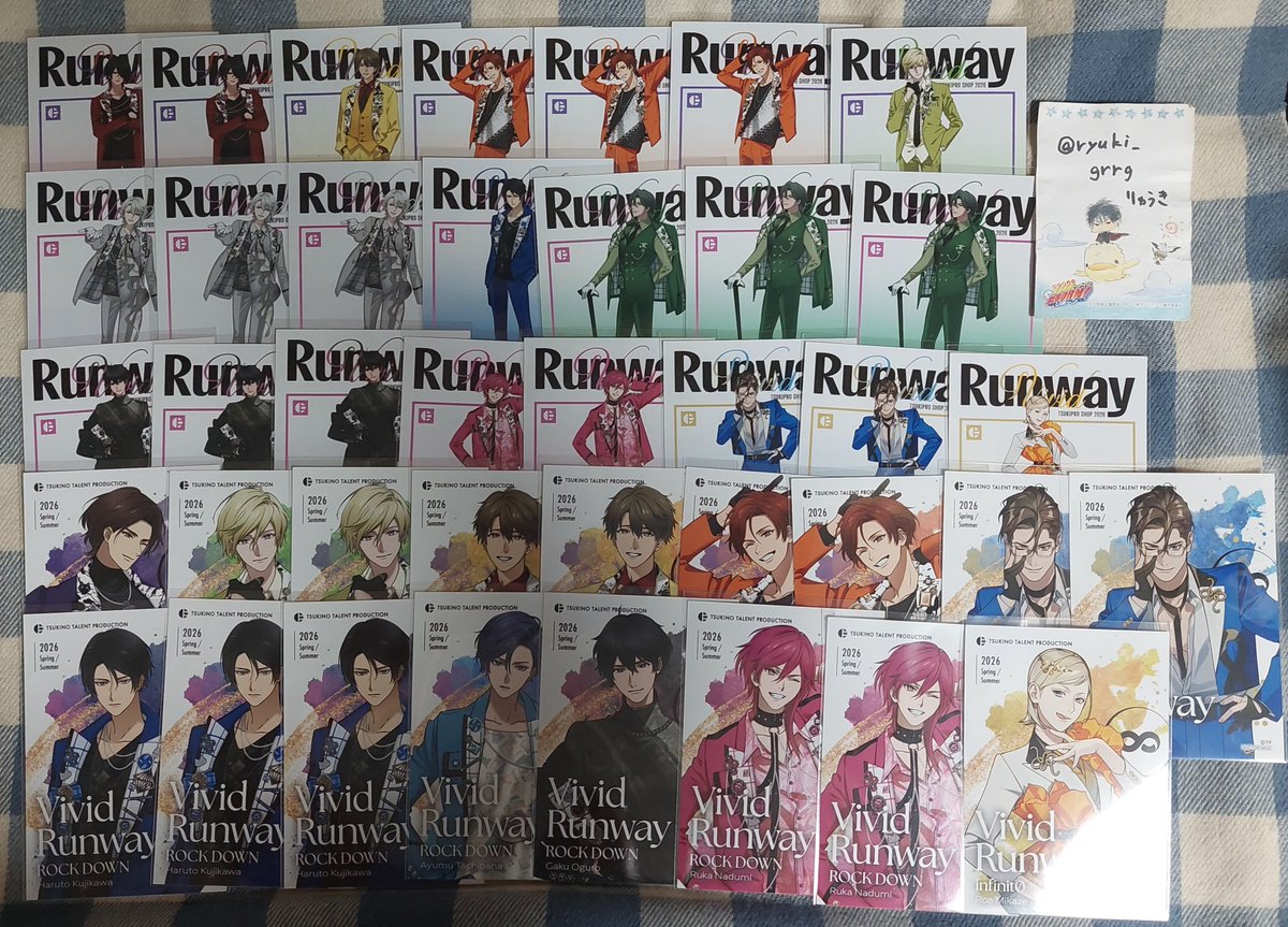 ryuki_grrg's tweet photo. 【交換】ツキウタ。 ツキプロショップ ツキショビビラン ブロマイド レンチキュラ バーブロ

譲）画像1～6

求）各1
特典　アップ隼 海＞アップ昂輝 涼太＞引き衛 郁 望
ピンナップコレクション　隼 ＞涙
ガラポン　隼

👑は隼＞海とのみ
手渡、郵送
↓ https://t.co/BrGECWANMs