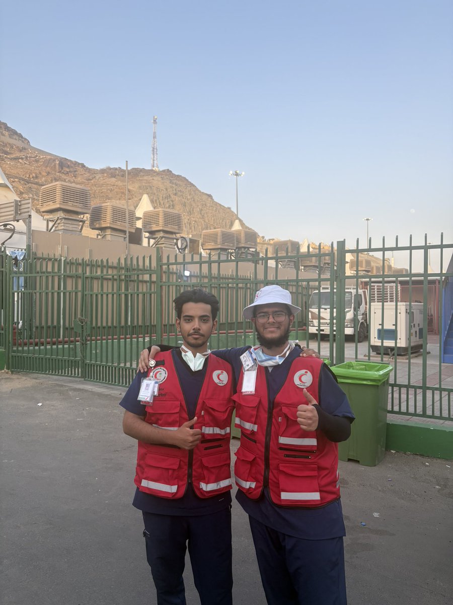 XAl7arby's tweet photo. الحمدلله على التمام 
الحمدلله دائما وأبداً 
الشكر لله اولا ثم الشكر لعائلتي والشكر للاقارب والشكر لزملائي والشكر لكل من دعاء والشكر للجامعة العريقة والشكر لهيئة الهلال الأحمر والشكر لجميع المشرفين والشكر لدولتنا العظيمة على هذه الفرصة التي لا يمكن نسيانها وبإذن الله لن تكون المرة الأخيرة ❤️

#فريق_جامعة_الملك_سعود_للعمل_التطوعي ❤️