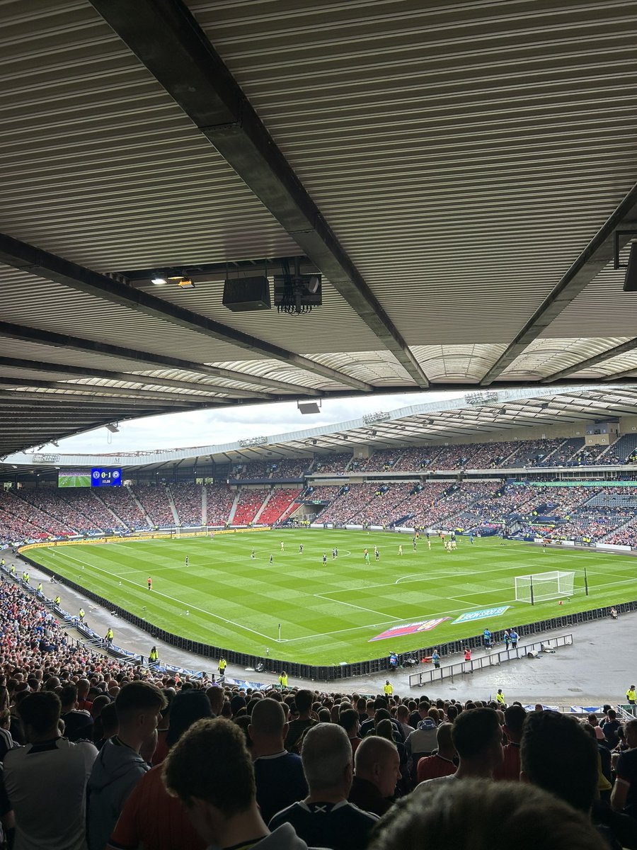 ManpreetPTFC_V5's tweet photo. 1-0 down to Curaco after 15 minutes by a cunt who has the same haircut as ma pro clubs guy. Fuck football 👍 https://t.co/fIk0Id9J8f