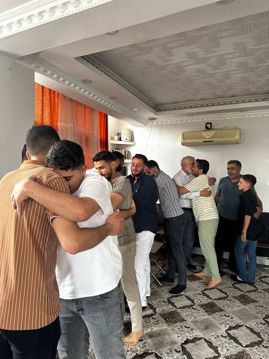 dkv_tarsus's tweet photo. Bayramın bereketini ve coşkusunu aynı sofrada paylaştık. Kardeşlik bağlarımızı tazelediğimiz geleneksel kahvaltılı bayramlaşma programımıza katılım sağlayan tüm dostlarımıza yürekten teşekkür ederiz. 

​Kurban Bayramımız mübarek olsun. 🌸

​#Tarsus #Bayramlaşma #KurbanBayramı https://t.co/KRwvli9o3Z