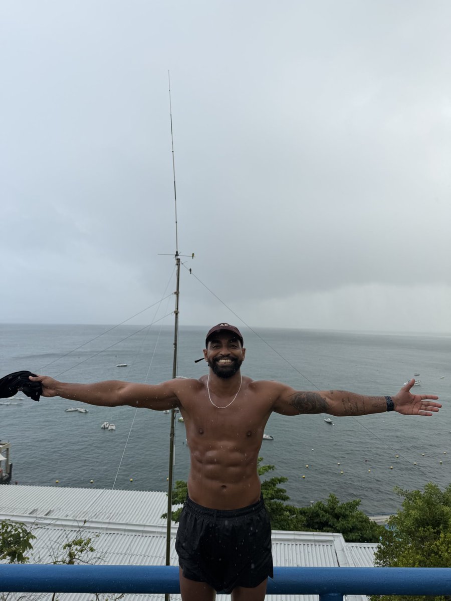 aletchuco02's tweet photo. 8km na chuva é mais caro #nsfwtwtًً #corridaderua https://t.co/4RJrGJkLo8