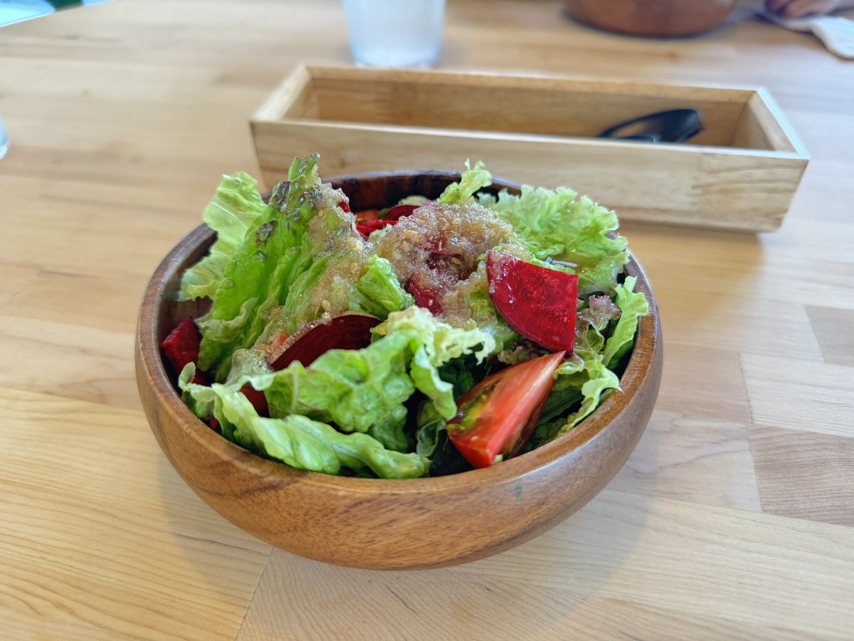 rietdaiet's tweet photo. 12キロ痩せた栄養士が自由が丘て
食べたランチ！
めちゃくちゃ美味しかった✨
野菜、タンパク質が足らなかったので
帰宅後きゅうり1本齧った&amp;ゆで卵食べました！ https://t.co/4s4fxXKrLz