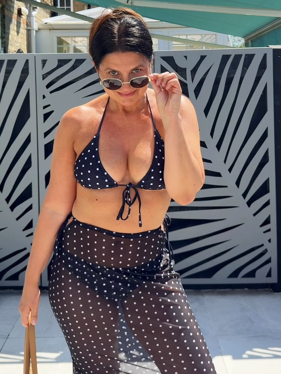 hotpics84's tweet photo. Bianca 🔥🔥🔥🔥🔥🔥 https://t.co/dAWNPVBhWx
