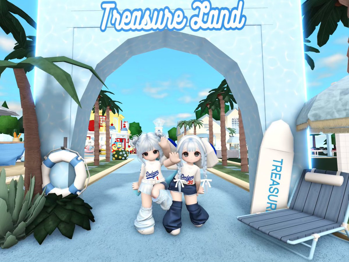 urilo_studio's tweet photo. Alooo 
Long time no see u guys 👀

Miss u 🩵

Currently I made a "Treasure Land" plot in roblox (bloxburg). Ada teulight dan truz cafe. Of course bakalan ada pop up special comeback terbaru juga. Yang main bloxburg jangan lupa mampir yaa 🫶🏻💎 https://t.co/Lf7P90elyk