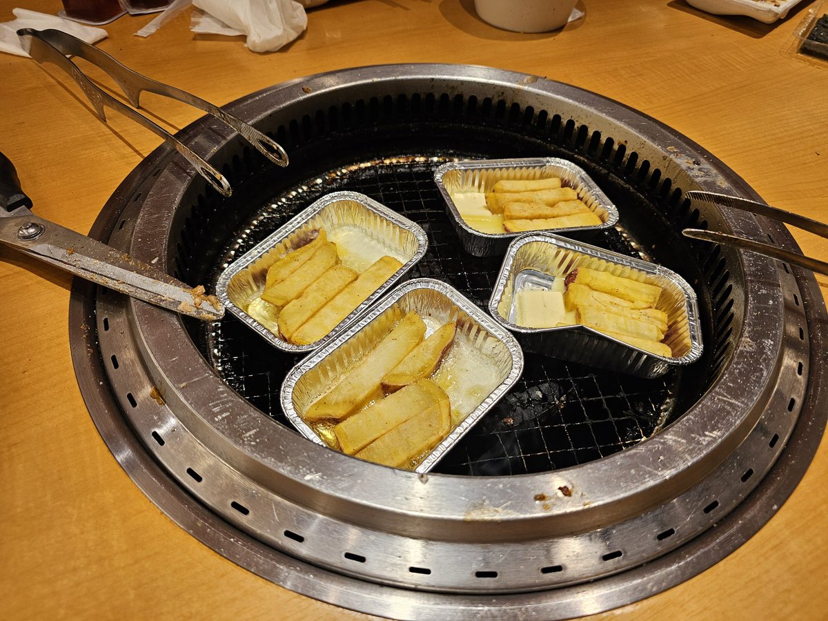 3billion1's tweet photo. 優待株の上昇記念の焼肉きんぐで芋 https://t.co/sMFo1ve97I