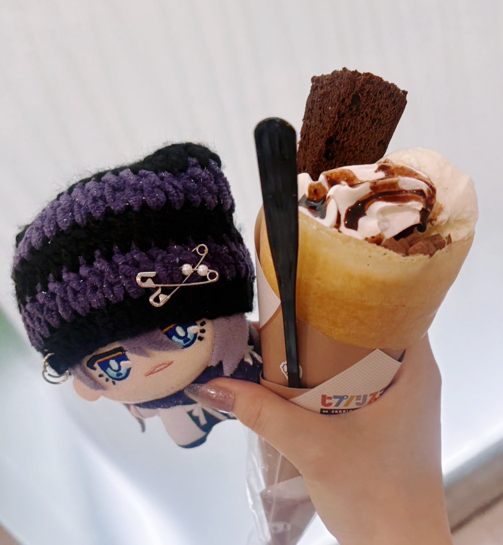 rmd_0115's tweet photo. ぬいと撮ったバージョンもある💉 https://t.co/hfXlgNrj0w