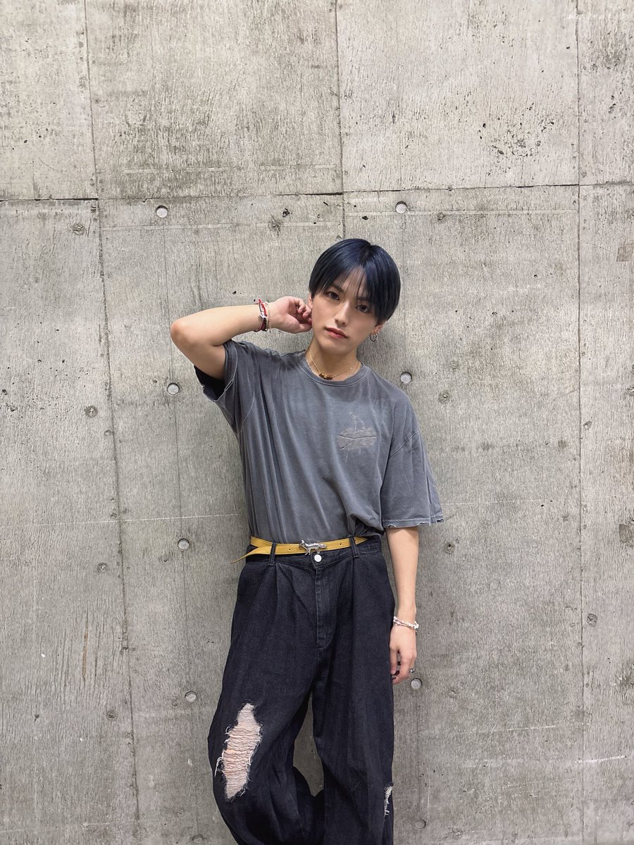 mxv_kei's tweet photo. リリイベDay2✌🏻
今日もありがとう~！！駆けつけてくれる皆んながいて楽しい☺️これからも一緒によろしくです☺︎ もう半袖だ

#MXV
#MXV_Perfume https://t.co/UumgQuPKUd