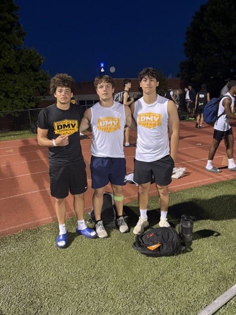 Hunterhirai's tweet photo. Had a great time competing at the dmv showcase! Thank you to all the coaches that help me get better!
@coachshoeUHS @UrbanaHawksFB https://t.co/24lIpTtBXf
