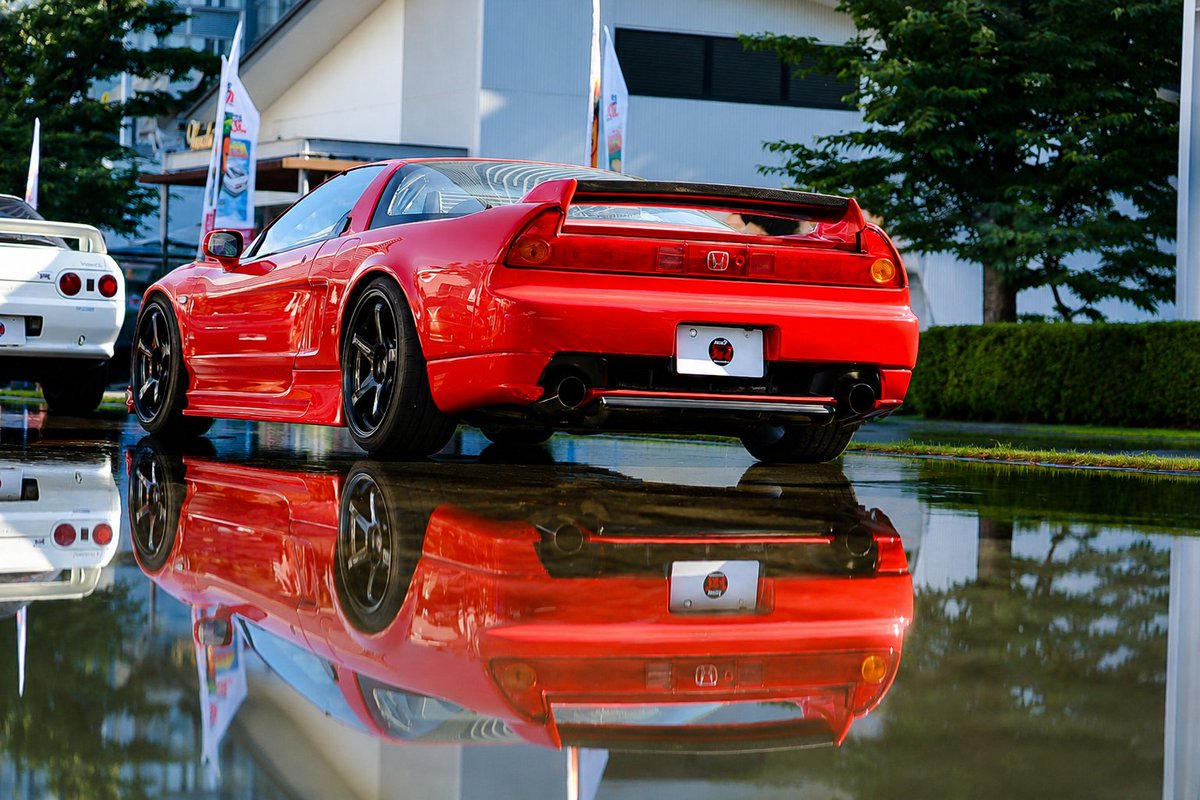 F50cimaJzx15's tweet photo. このNSXを見たかった😍
あのレーシングドライバーの谷口選手の愛車👍
めちゃくちゃカッコ良かった🙌
アルミもADVANRacing😌
せっかく下が水なのでリフレクションをメインに🤤

#コッパチェントロジャッポーネ
#久屋大通パーク
#栄 https://t.co/IVsR7TS5p8