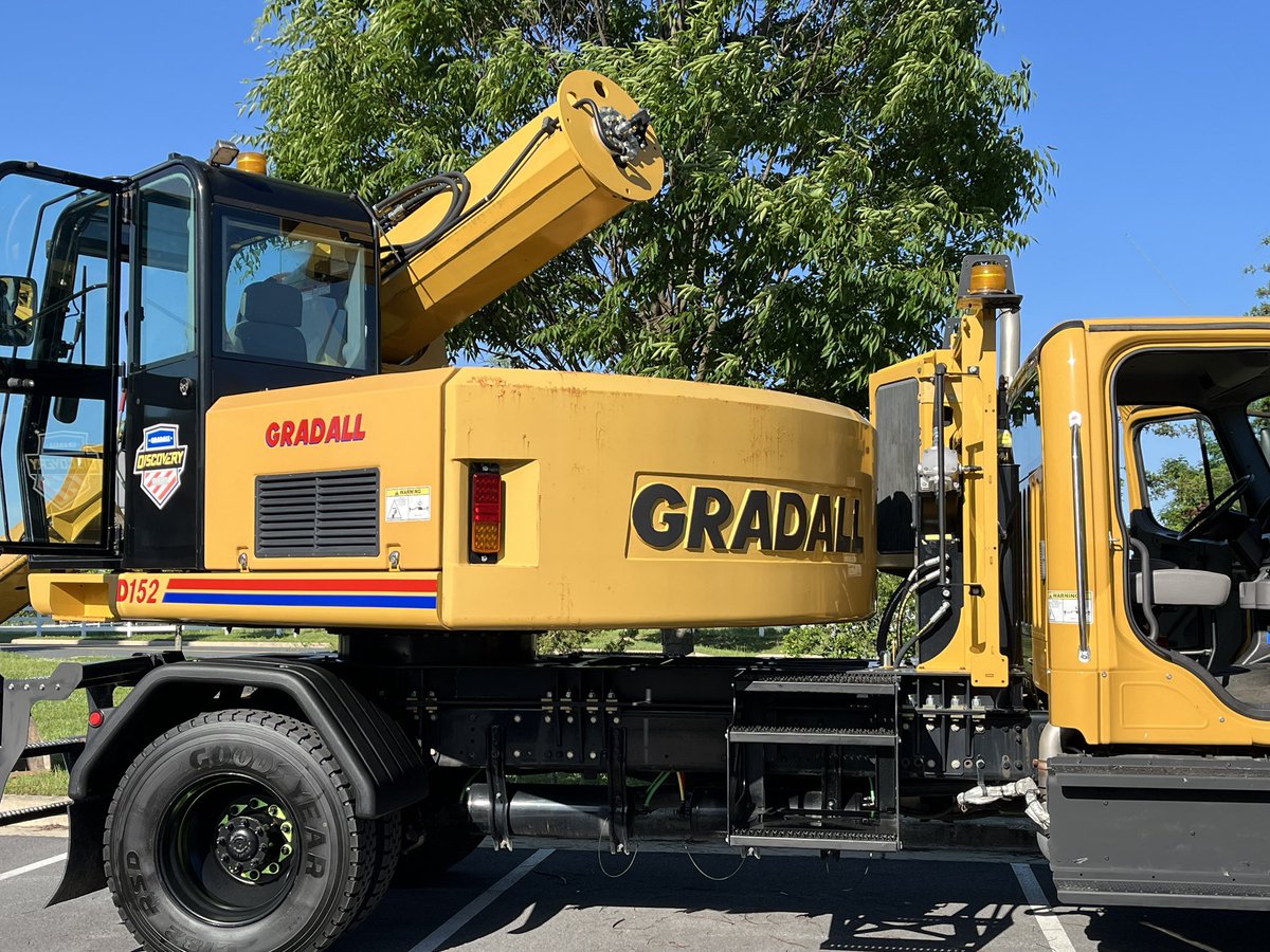 AACoDPW's tweet photo. Our Open House starts at 10:00 a.m. so make plans to stop by! There’s free food, family fun, info about our services and lots of our trucks for children to check out. Come to 445 Maxwell Frye Road, Millersville. The event runs until 2:00 p.m. #DPWandYOU https://t.co/sZ6OkqW5vZ