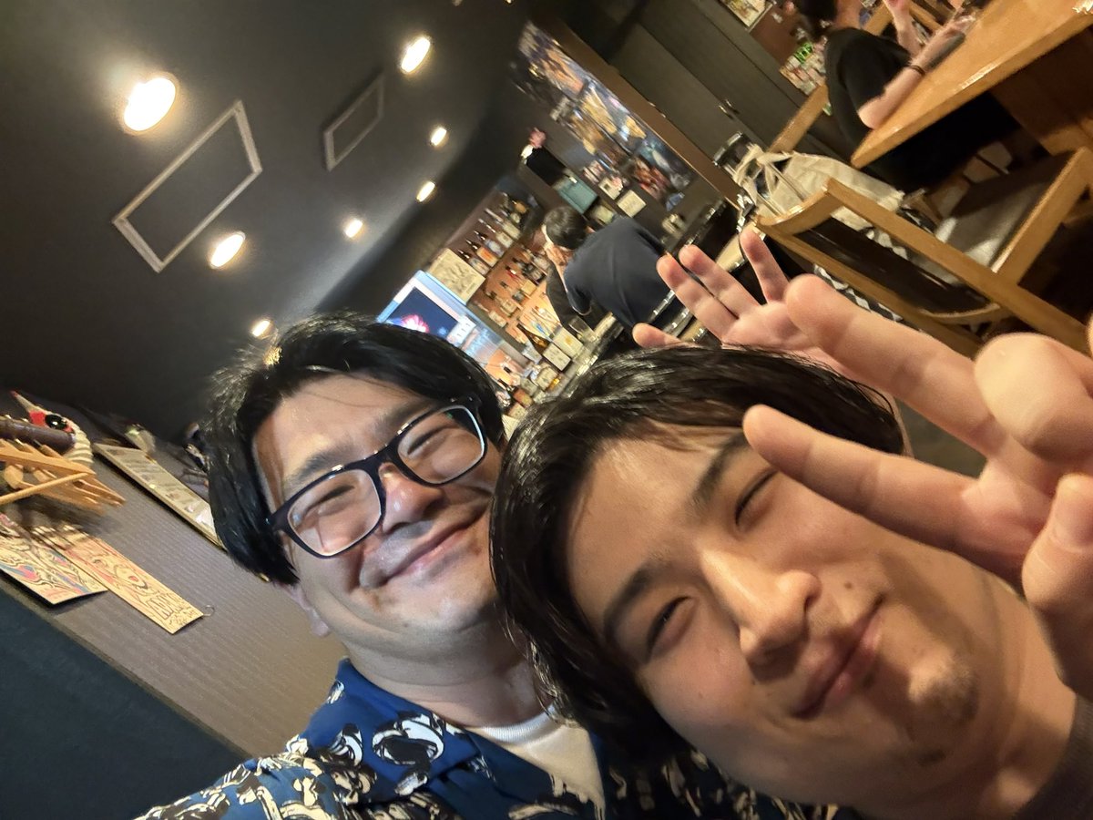 oMUSAo's tweet photo. 名古屋のシメは #アダマスダイニング！
名古屋の首領・MUKAIさん！
奇跡の出会い！広島のファルコンさん！
名古屋のラブライバーVJアンDさん！
キムえもんさんにも再会！w
また来ます！栄love！！ https://t.co/bR9b4d6782