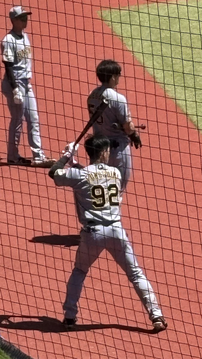 kaetus_a's tweet photo. ジャイアンツタウン、いい球場やったけど試合は、、、 https://t.co/3f6pjirHSv