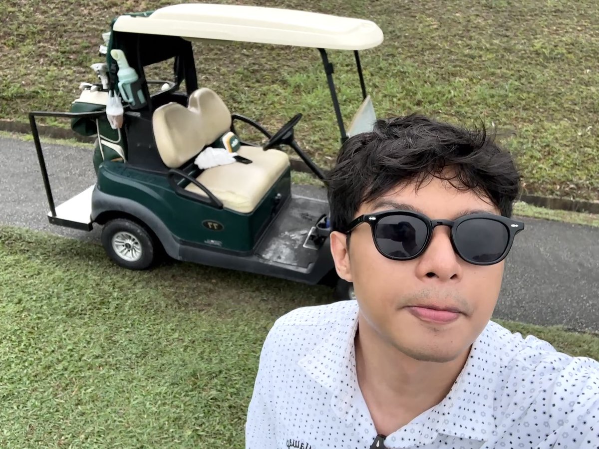 thealchemshit's tweet photo. golf kecil kecilan https://t.co/M6MiWy6S2b