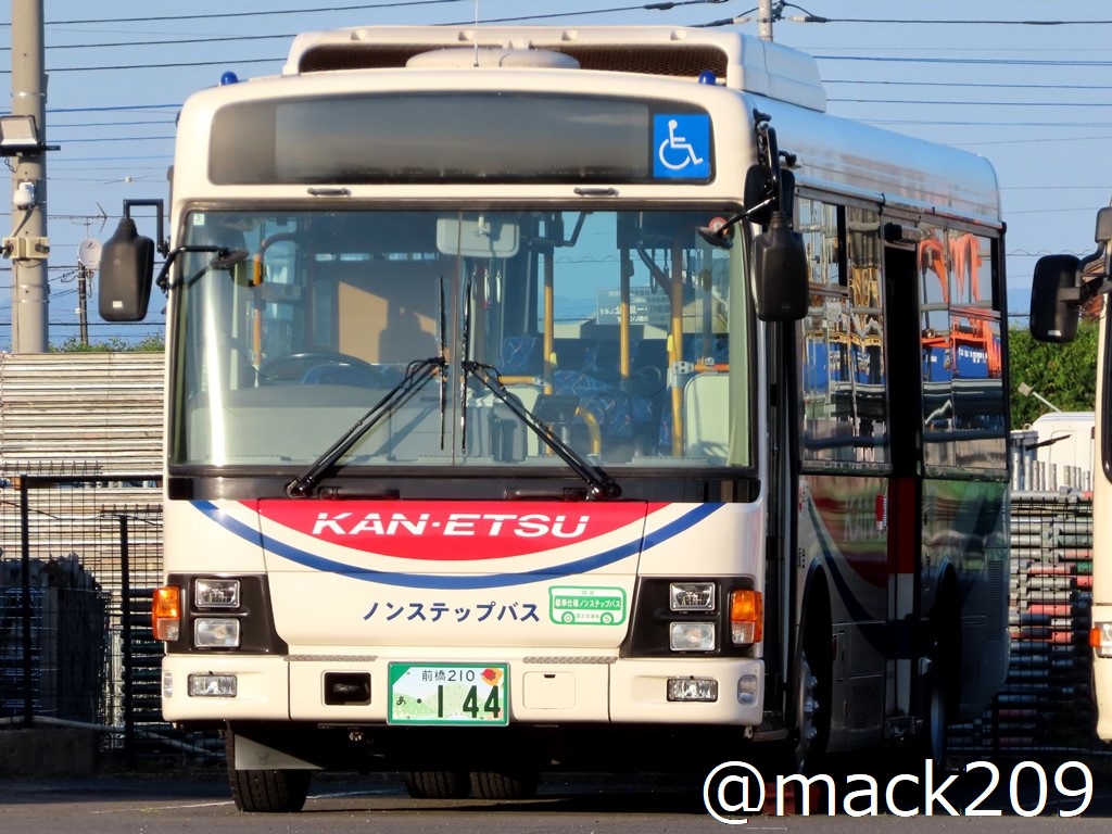 mack209's tweet photo. 関越交通
（群馬230あ 15-54）元：朝日自動車 2252［杉戸］
（前橋210あ ･144）元：朝日自動車 2287［加須］
1554は沼田、144は前橋配置となりました。 https://t.co/LQqJBOwYTq