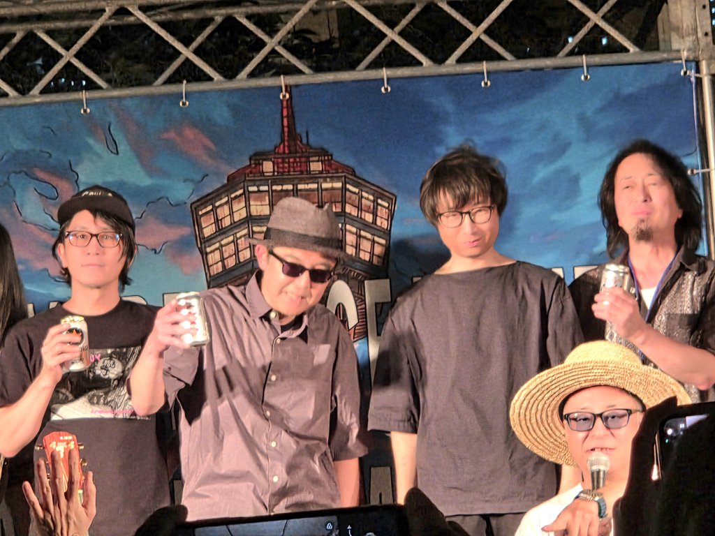 153kisuke's tweet photo. BAYSIDE PLACE HAKATAMUSIC AMP FES.サイコーなフェスだった！！
福岡に縁のありすぎる最高メンバー！！大好きすぎる～！！ボラで踊って百々で声出し向井で唸った！
ロハのフェス(なんで!?!?!)なのでドリンク代として酒をスーパーで2本買いました！全然足りてないね！��は3本行かせて～！！
#CROSSFM https://t.co/bvv6C7BLLu