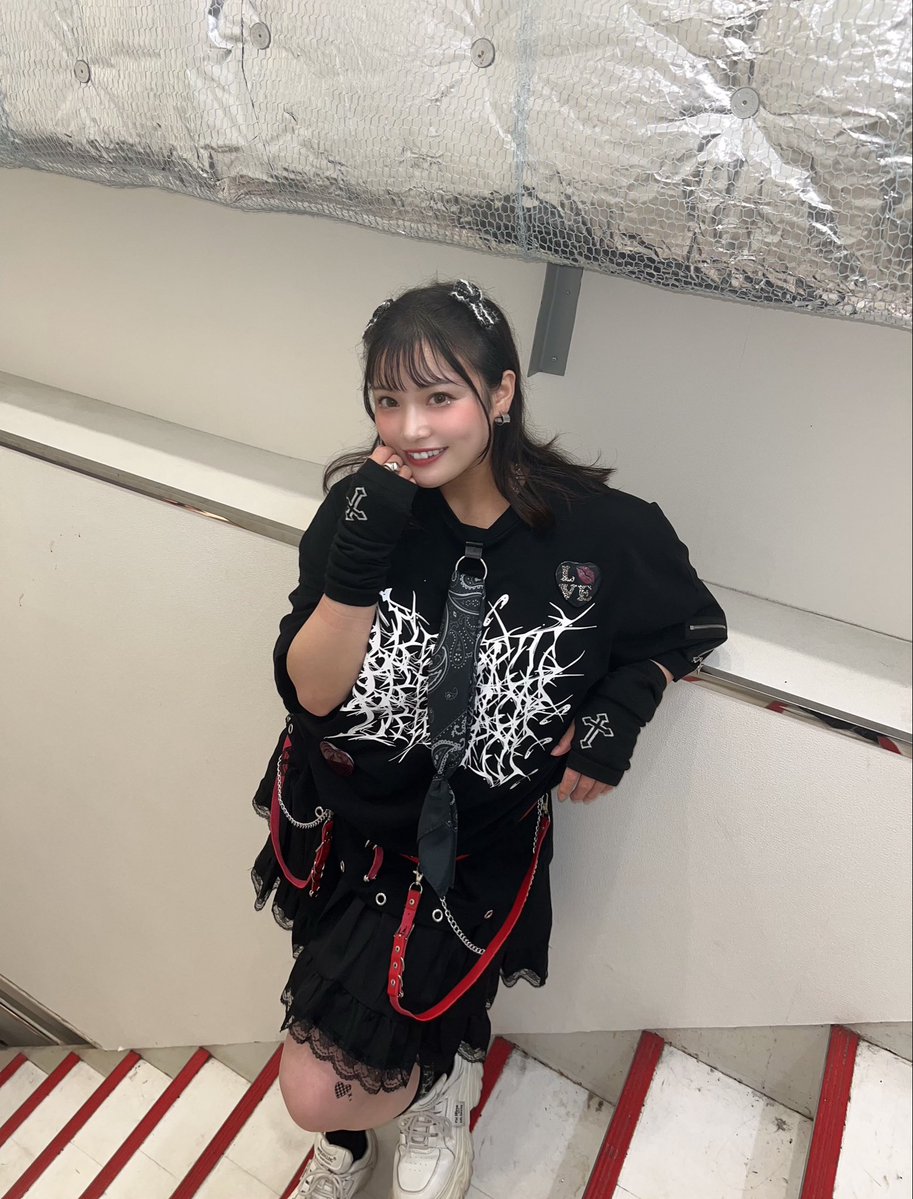 閏 みやび tweet media