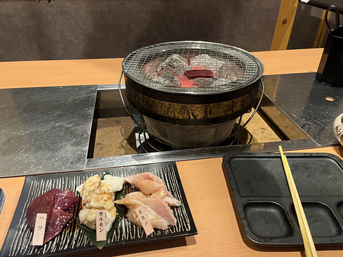 kuniossan69's tweet photo. 1人焼肉 https://t.co/8L2BvPgDR1