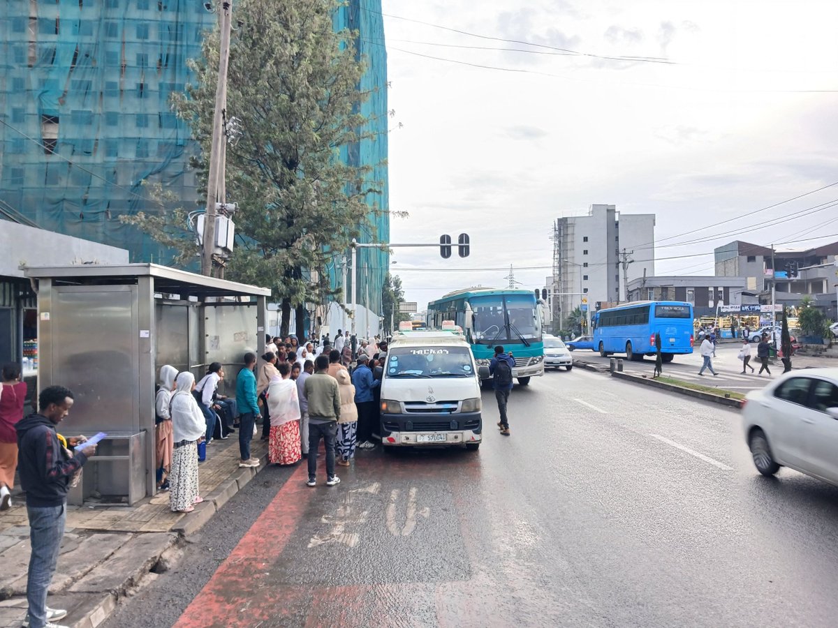 VVecod's tweet photo. ቪዥን ኢትዮጵያን ኮንግረስ ፎር ዴሞክራሲ (ቪኢኮድ) ከኢትዮጵያ ብሔራዊ ምርጫ ቦርድ ጋር በመተባበር በስነ ዜጋ እና ሰና ስነ ምርጫ ለአዲስ አበባ ከተማ ነዋሪዎች በለሚኩራ እና በየካ ክፈለከተማ ፣ በመገናኛ፣ በላምበረት ፣በሾላ ገበያ፣ በሰሊተ ምህረት https://t.co/Wu380OLyZV