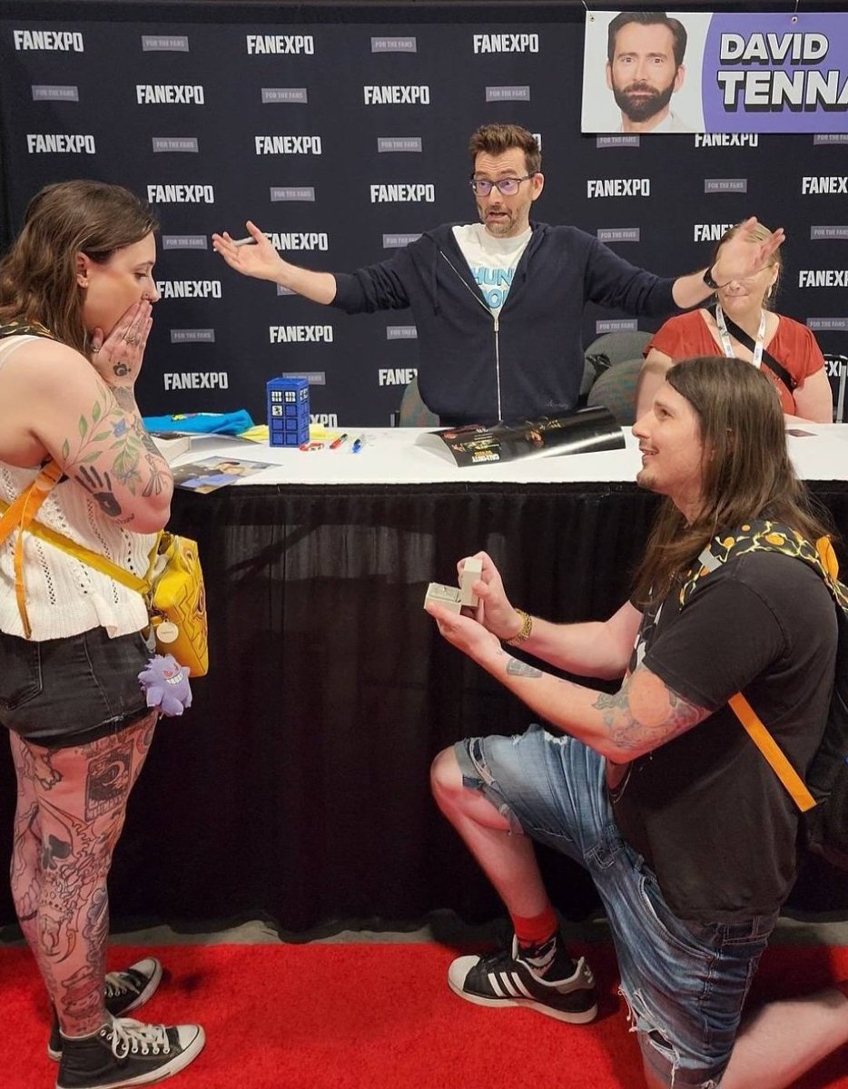 WrDaB0's tweet photo. What is with people proposing infront of David Tennant😭 https://t.co/NCBcuWFqcp