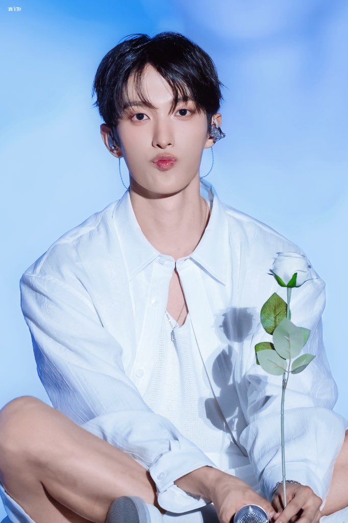 Dueto0218's tweet photo. 260530

🤍

#도겸 #이석민 
#ドギョム #DOKYEOM 
#세븐틴 #SEVENTEEN
@pledis_17 https://t.co/r8JML5S9Vi