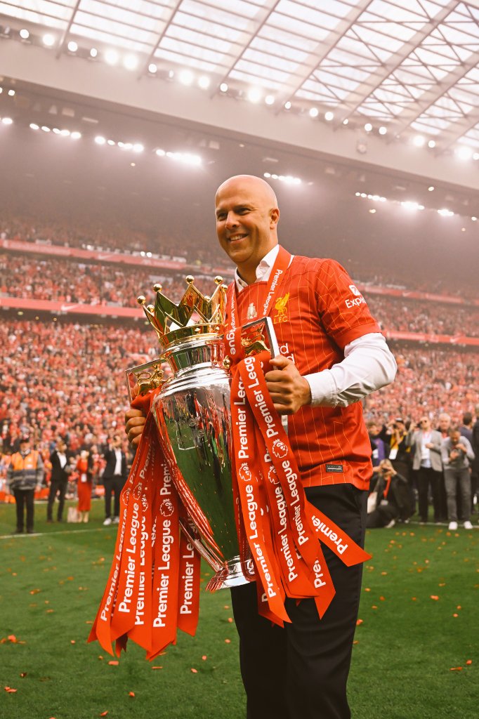 BMide's tweet photo. @LFC Thank you Arne Slot, for the memories and experiences both the good and the challenging moments alike. I wish you every success and good fortune in your future endeavors. https://t.co/qkbyqRD7nU