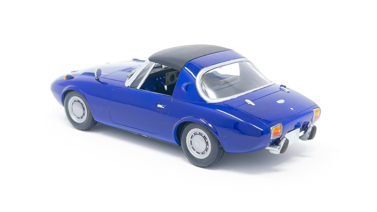 2flap_modeling's tweet photo. アリイのトヨタS800⑧
完成しました。タミヤのレーシングブルーで塗装したボディカラーがお気に入りです。 https://t.co/J0SkgEUxa6