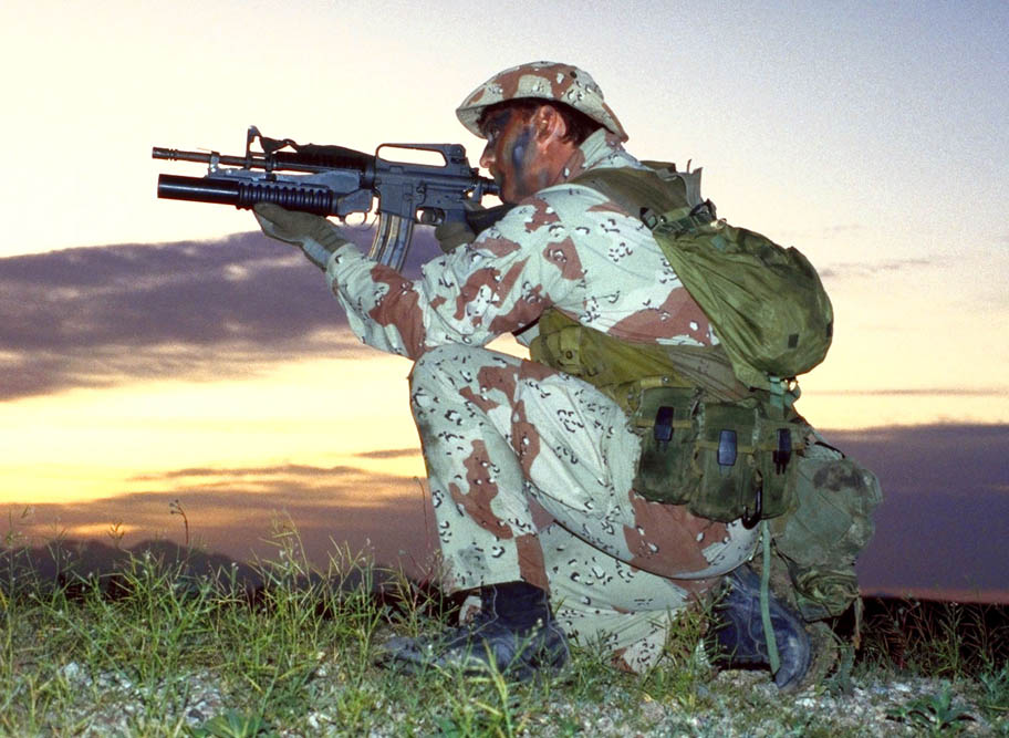 trip_to_valkiri's tweet photo. US Navy SEAL armed with a Colt Model 727 Carbine with M203 UBGL, 1990s period. https://t.co/P8xiX4eg4Q