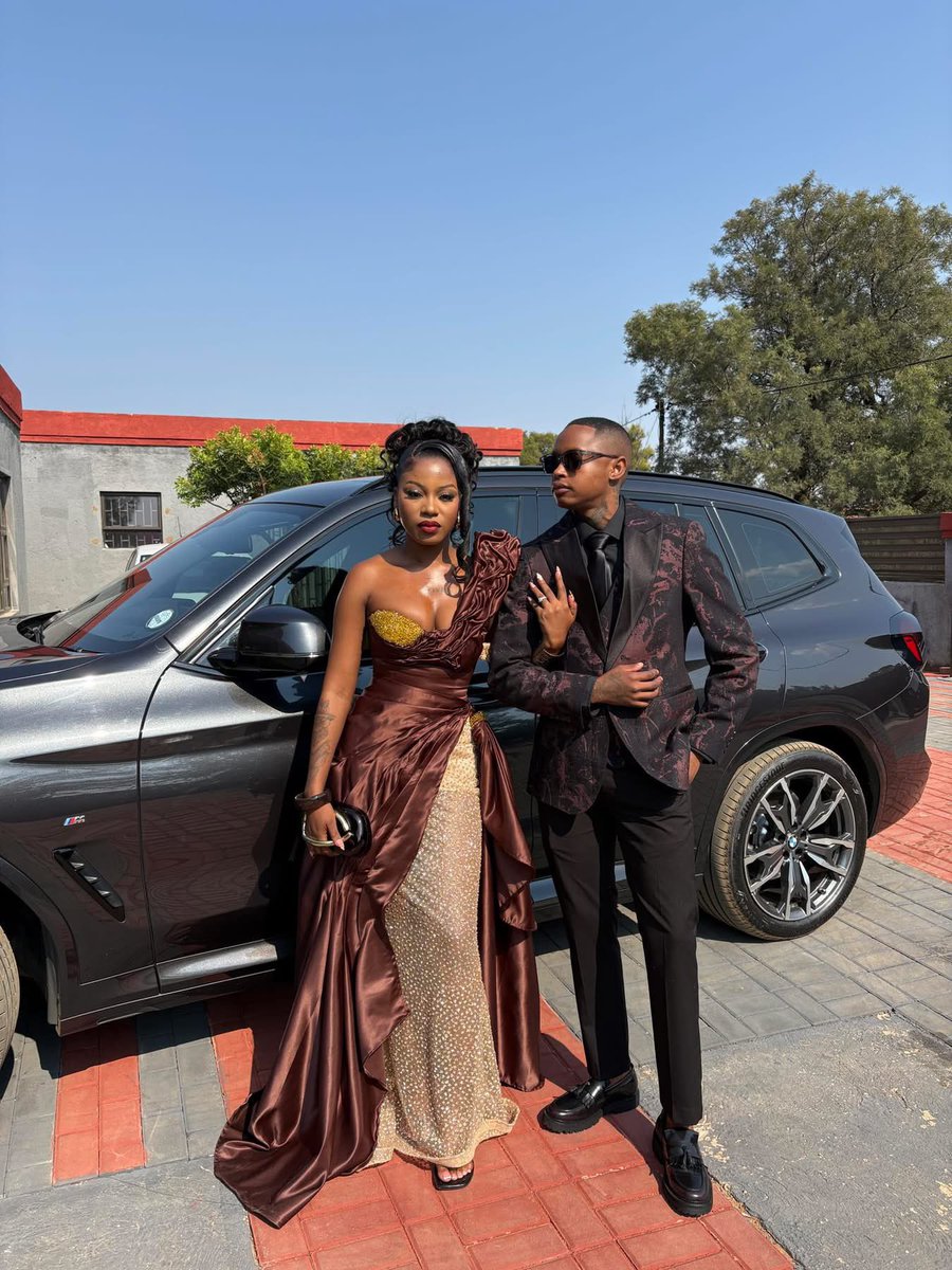 Kgadi_yaMoloto's tweet photo. They got married at 22 and still going strong.❤️🥹🙌🏻 https://t.co/R0c05UaHmi