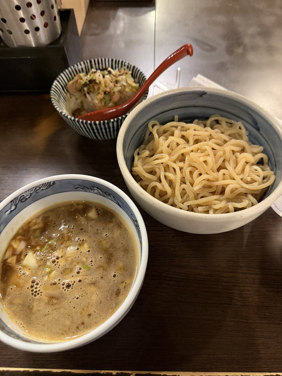 紫苑 tweet media