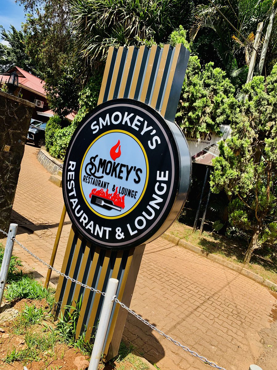kukirizajoshua5's tweet photo. This is the kind of weekend therapy we signed up for. ๐ฅGood food, great vibes, and zero stress. The only Location to be at ๐ #SwitchOffSaturday #SmokeysLounge https://t.co/paKfHCKgt8